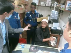 ‘নিষিদ্ধ’ ভোটের সিলসহ ব্যবসায়ী গ্রেপ্তার, ‘অন্যদের ধরতে কাজ চলছে’