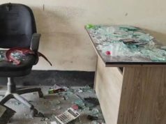 (ভিডিও)রূপগঞ্জে চাঁদা না পেয়ে ভাঙচুর ও ১৪ লাখ টাকা লুটের অভিযোগ