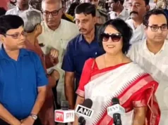 (ভিডিও)দুই দশক পর কলকাতায় ফিরলেন তসলিমা নাসরিন