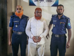 (ভিডিও)১০ কোটি টাকার সেতুতে রডের বদলে বাঁশ দিয়ে ঢালাই, গ্রেপ্তার ১
