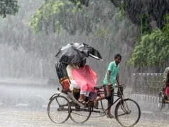 (ভিডিও)ভোর থেকে রাজধানীতে বৃষ্টি, সারা দিন কেমন থাকবে আবহাওয়া?